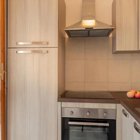 Rivierarent Lilium E Magnolia Pietra Ligure