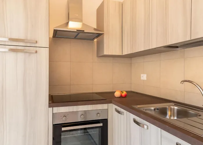 Rivierarent Lilium E Magnolia Pietra Ligure